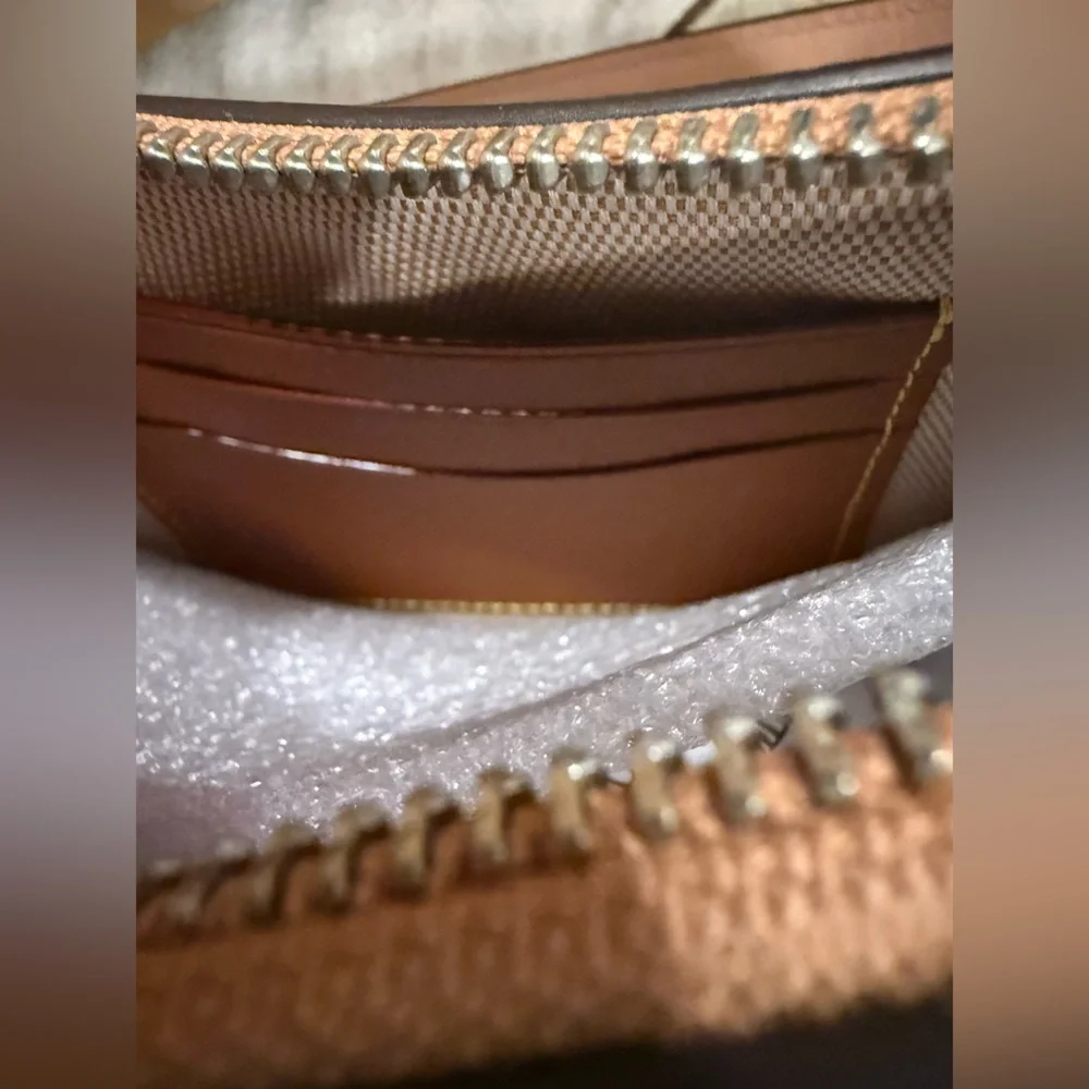 Coach Croc-Embossed Leather Swinger 20, BRAND NEW! - Picture 6 of 12